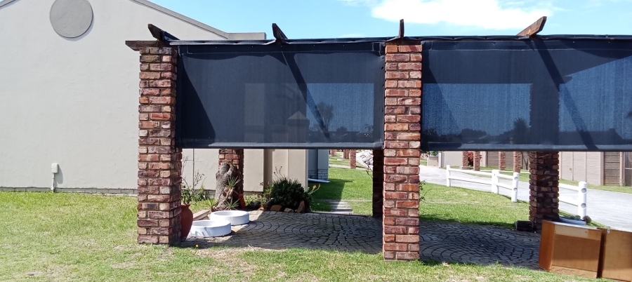 2 Bedroom Property for Sale in Kabega Park Eastern Cape